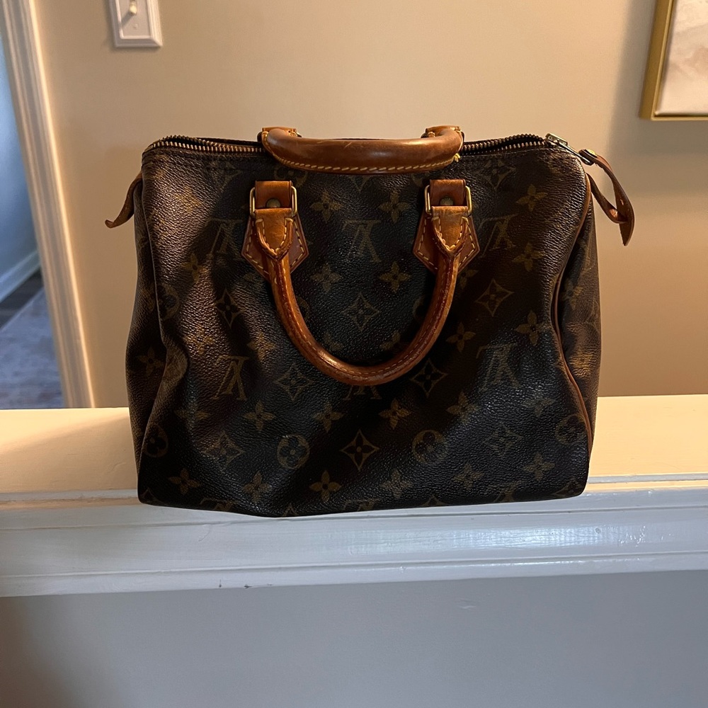Pre-loved Authentic LV